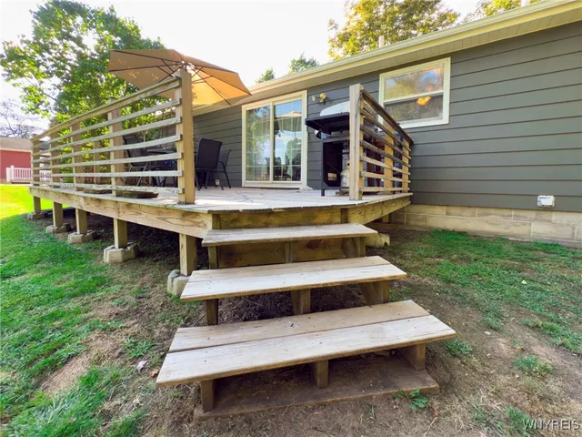 $215,000 | 6 Clearview Drive, Arcade, NY 14009