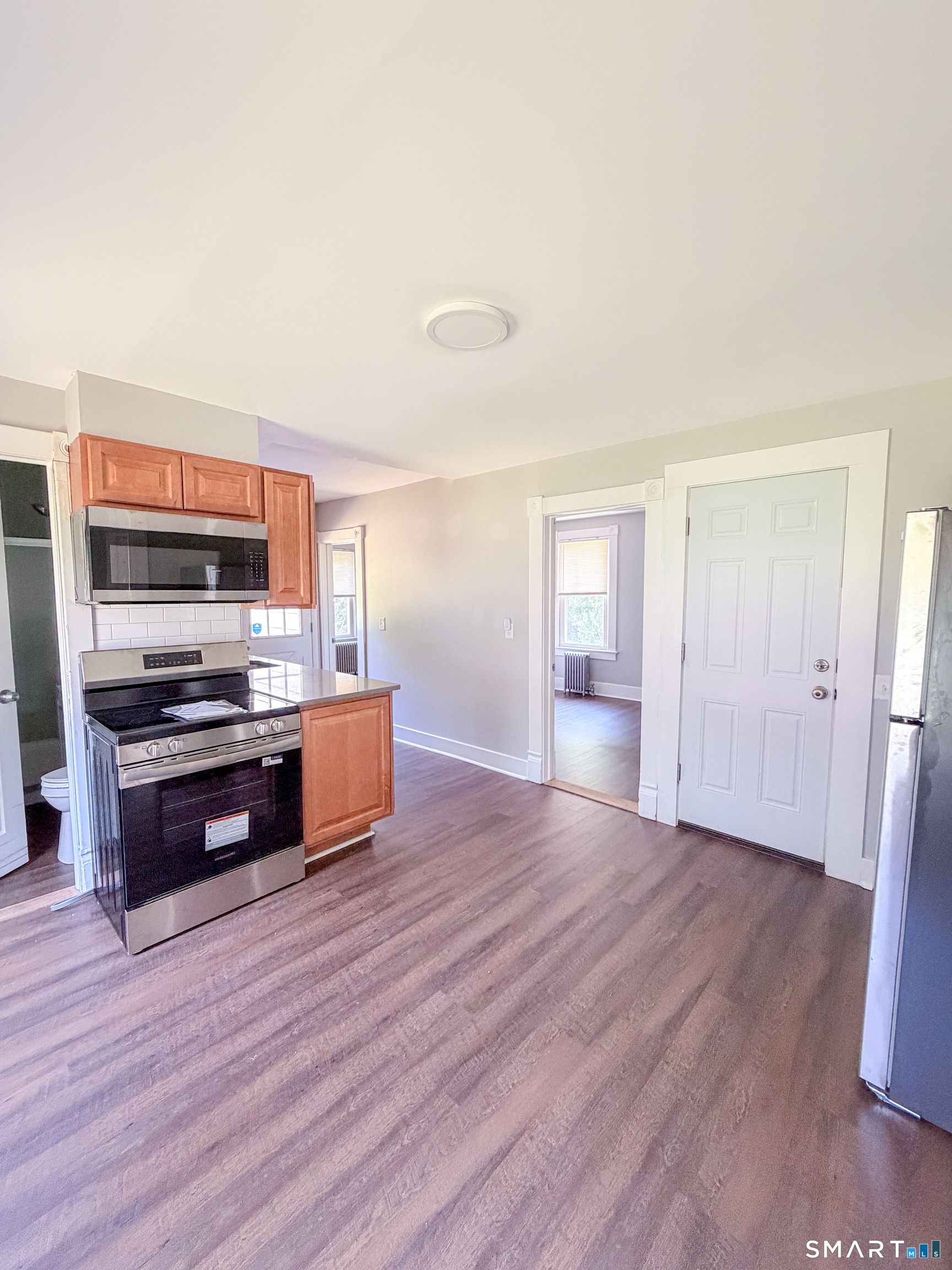 358 Poquonnock Road Groton, CT 06340 - Photo 7 of 24 Gallery Image 7
