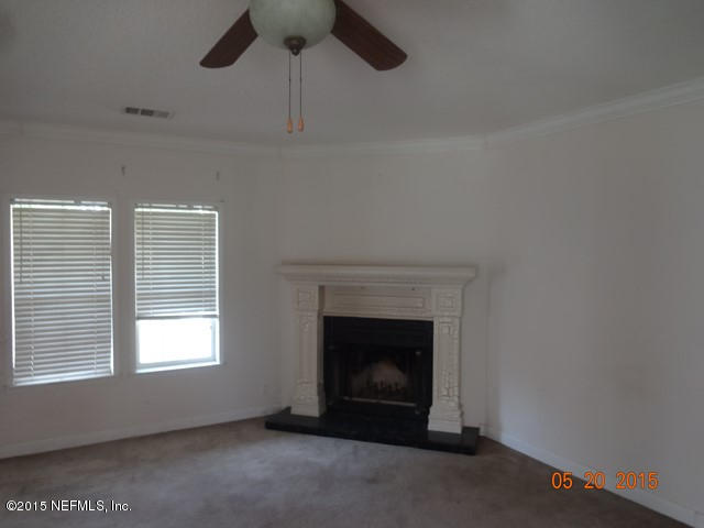524 Jill Street Middleburg, FL 32068 - Photo 4 of 18 DSC06891