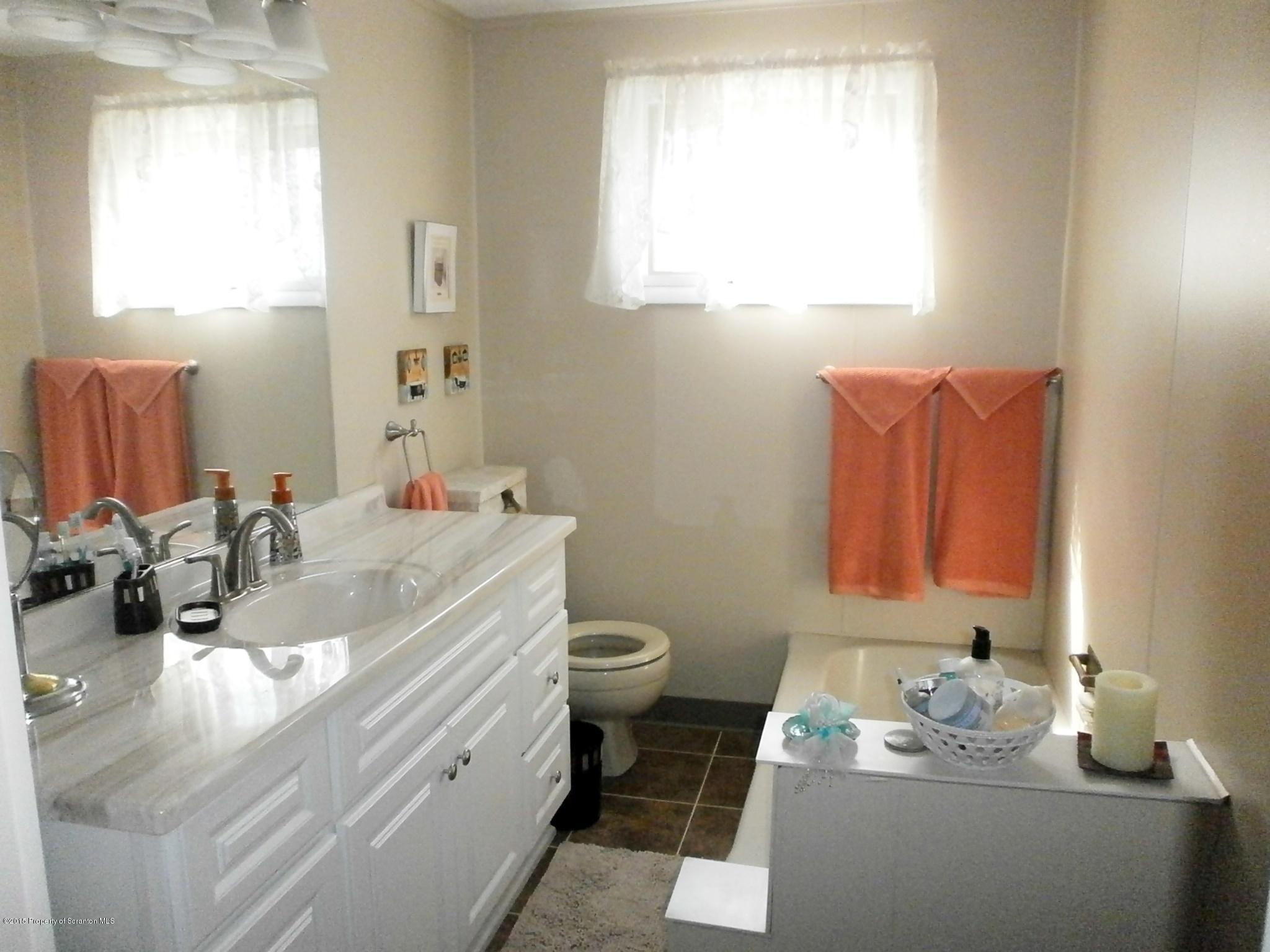 947 Ridge Avenue Scranton, PA 18510 - Photo 14 of 30 Gallery Image 14