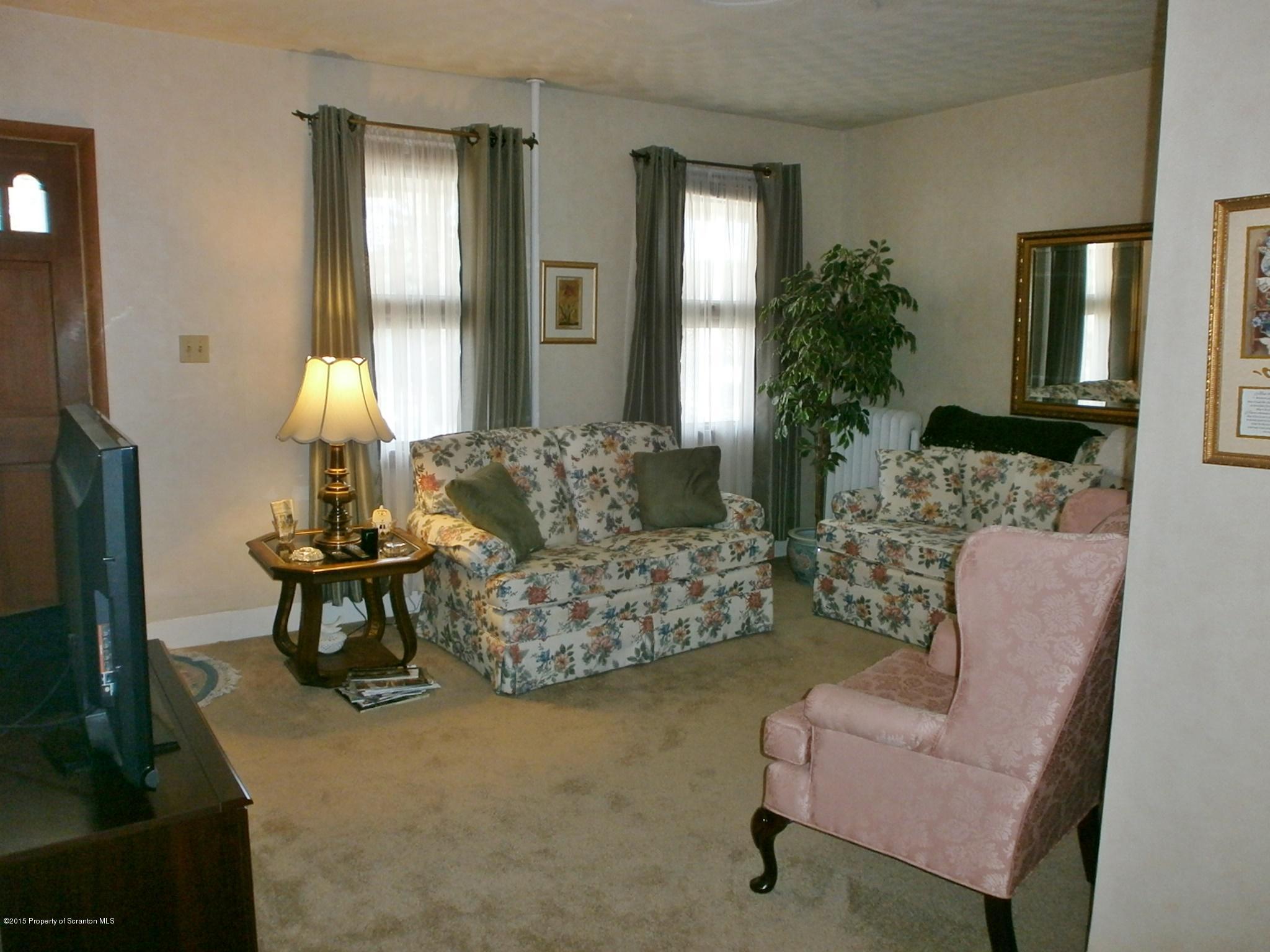 947 Ridge Avenue Scranton, PA 18510 - Photo 2 of 30 Gallery Image 2