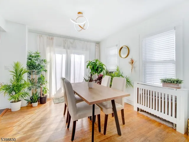 $519,000 | 723 Kingston Avenue, Kenilworth, NJ 07033