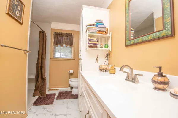 $490,000 | 134 Andy Baird Drive, La Follette, TN 37766