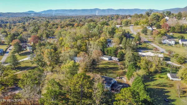 $490,000 | 134 Andy Baird Drive, La Follette, TN 37766