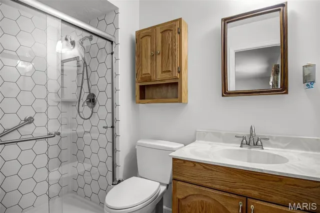 $325,000 | 6834 Black Water Drive, St. Louis, MO 63129