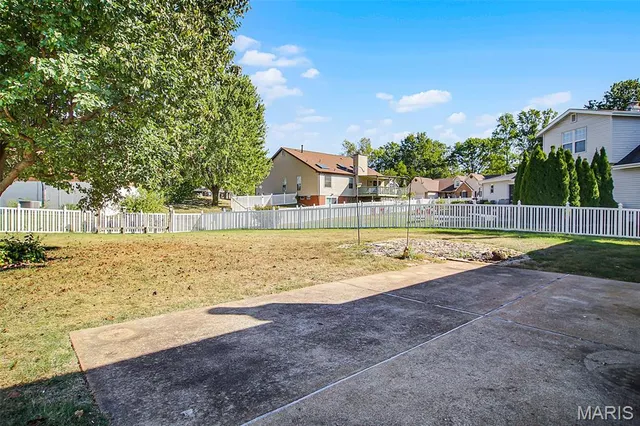 $325,000 | 6834 Black Water Drive, St. Louis, MO 63129