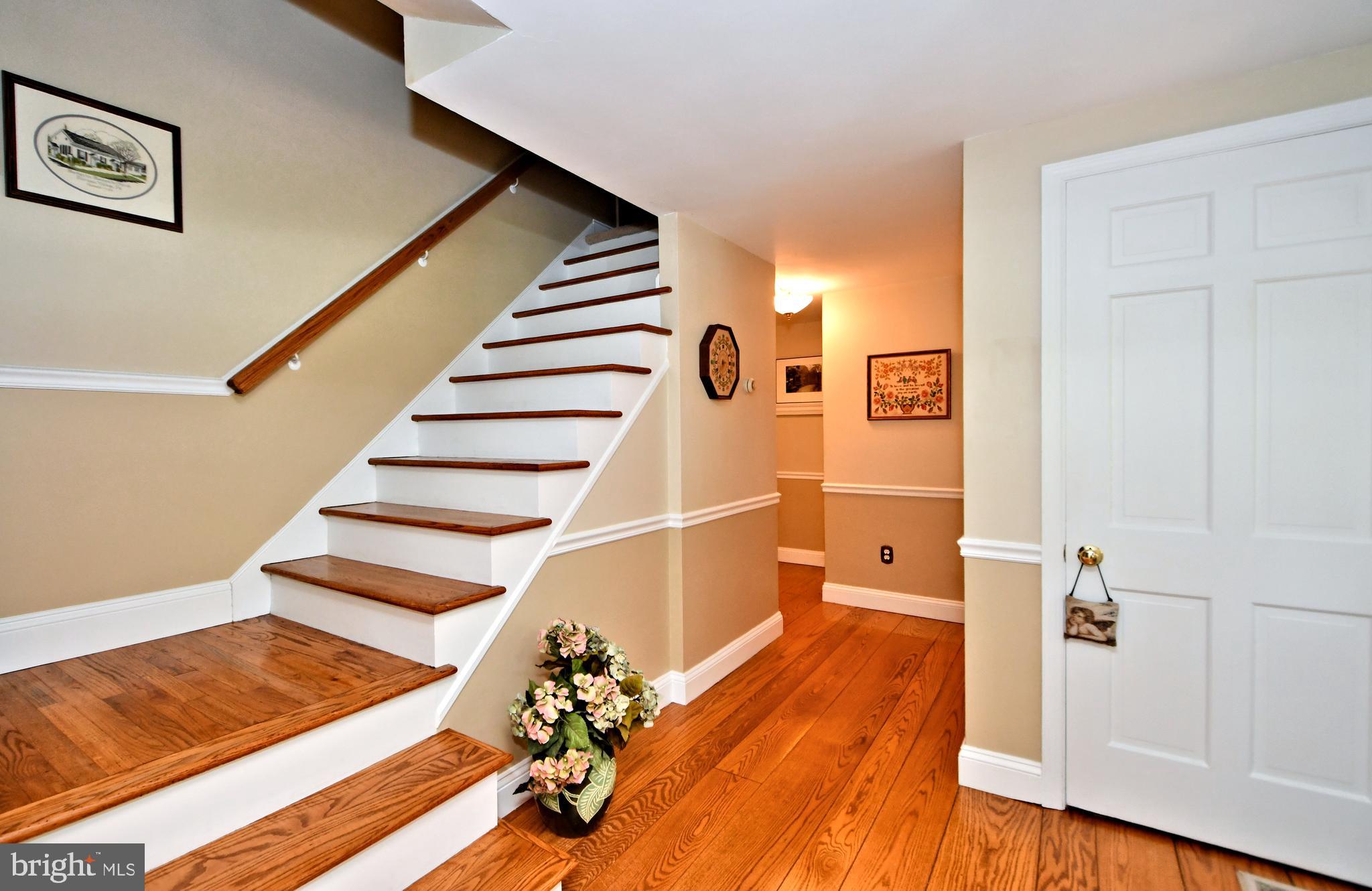 303 Shadynook Road Harleysville, PA 19438 - Photo 11 of 106 Entryway with Coat Closet