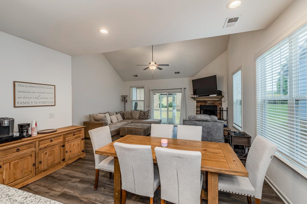 124 Cherrybark Lane Taylors, SC 29687 - Photo 14 of 33