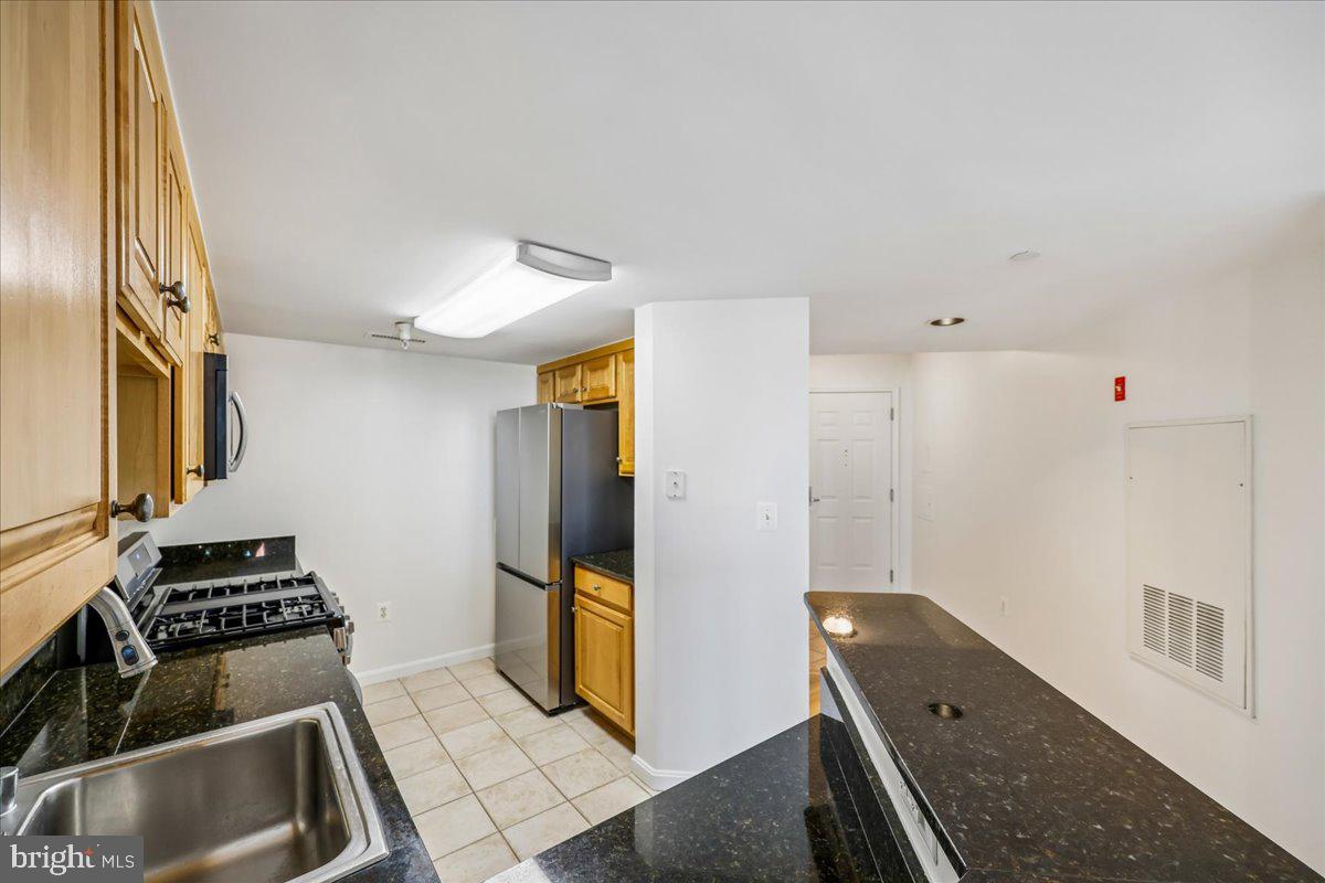 11710 Old Georgetown Road, Unit 1029 North Bethesda, MD 20852 - Photo 5 of 70