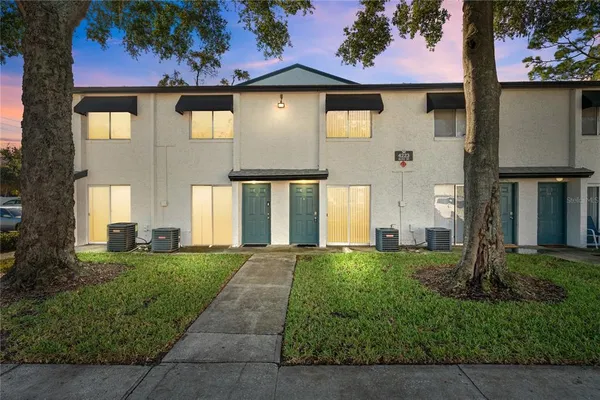 $1,250 | 4223 South Semoran Boulevard, Unit 9, Orlando, FL 32822