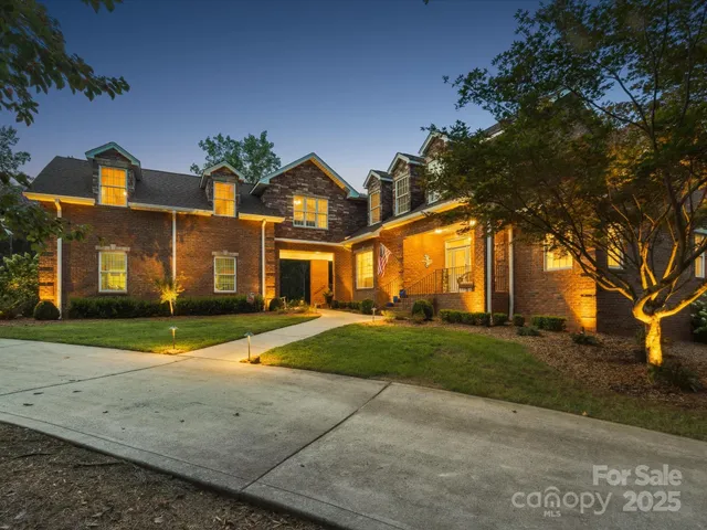 $899,900 | 4050 Muirfield Drive, Cherryville, NC 28021