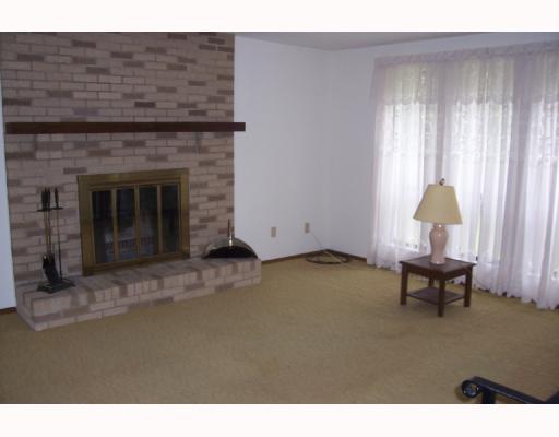 368 Golden Grove Road Economy, PA 15005 - Photo 5 of 8 Living Room.