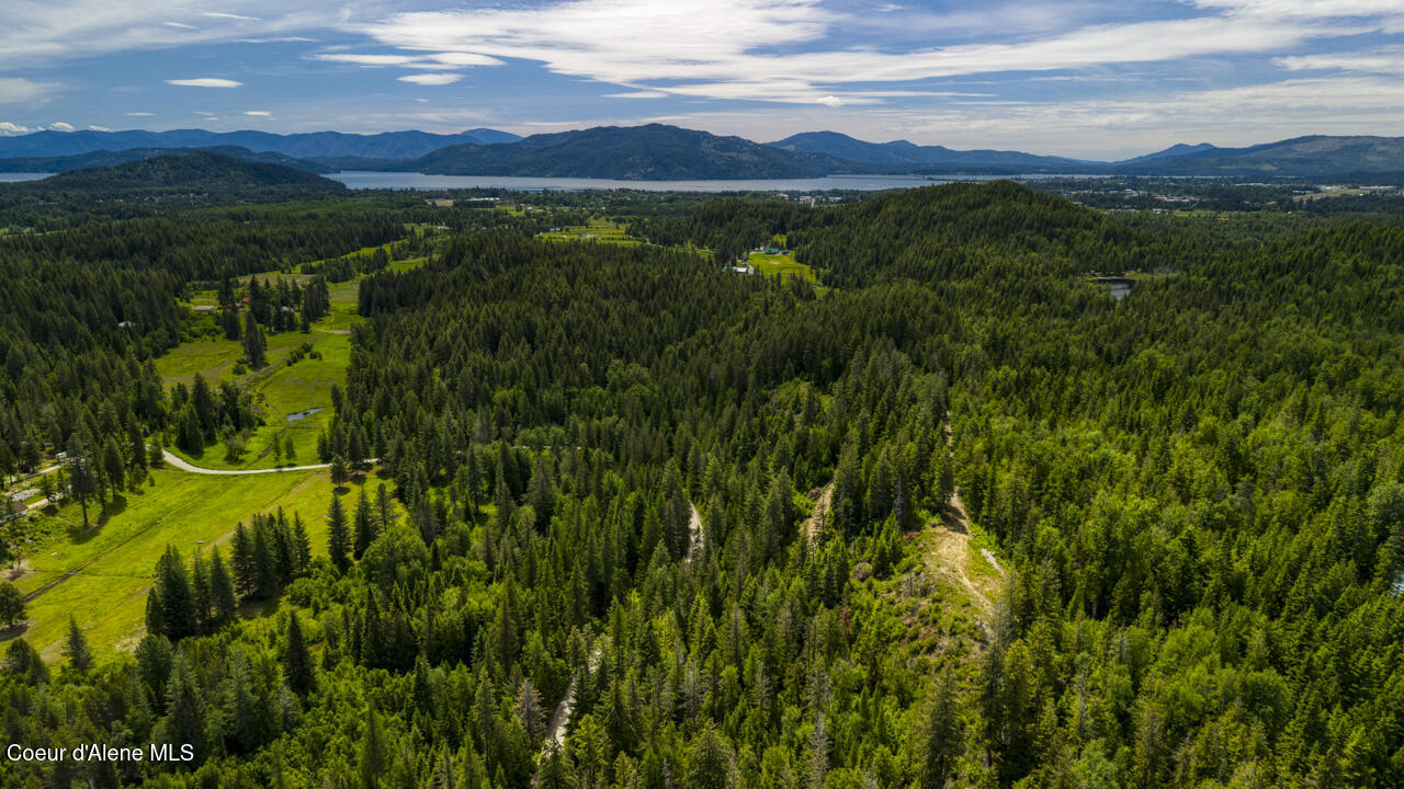 1356 Hidden Valley Road Sandpoint, ID 83864 - Photo 12 of 18 .