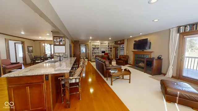 $899,900 | 25162 County Road 900 South, Batesville, IN 47006