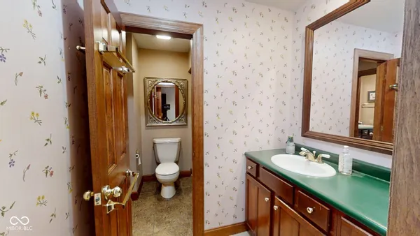 $899,900 | 25162 County Road 900 South, Batesville, IN 47006