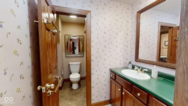 $899,900 | 25162 County Road 900 South, Batesville, IN 47006