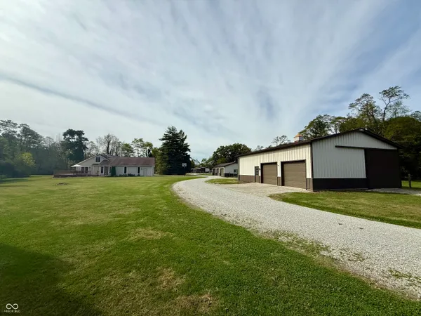 $899,900 | 25162 County Road 900 South, Batesville, IN 47006