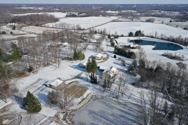 $899,900 | 25162 County Road 900 South, Batesville, IN 47006