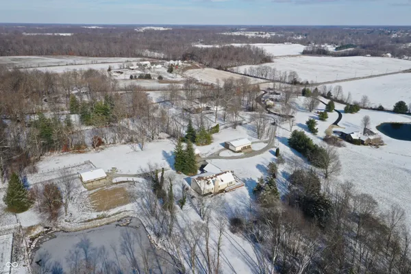 $899,900 | 25162 County Road 900 South, Batesville, IN 47006