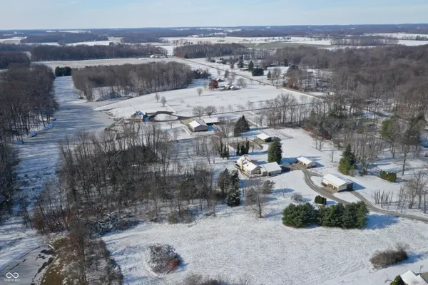 $899,900 | 25162 County Road 900 South, Batesville, IN 47006