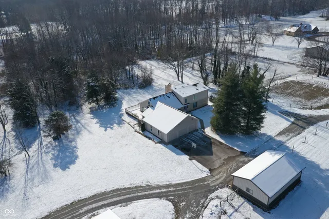 $899,900 | 25162 County Road 900 South, Batesville, IN 47006