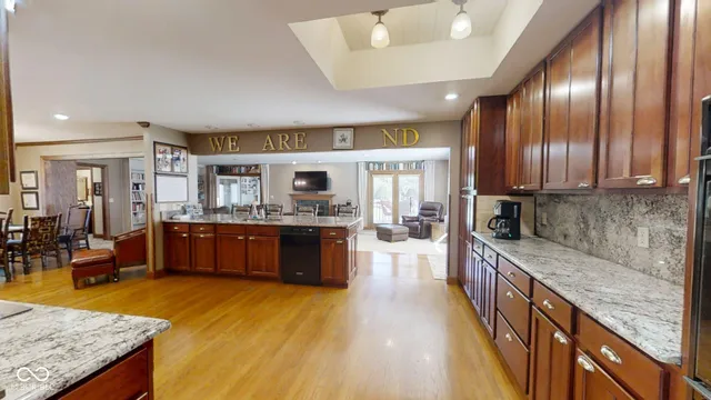 $899,900 | 25162 County Road 900 South, Batesville, IN 47006