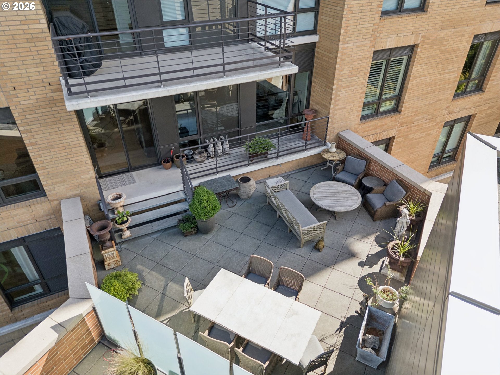 2351 Northwest Westover Road, Unit 601 Portland, OR 97210 - Photo 29 of 34 Drone View/UAV