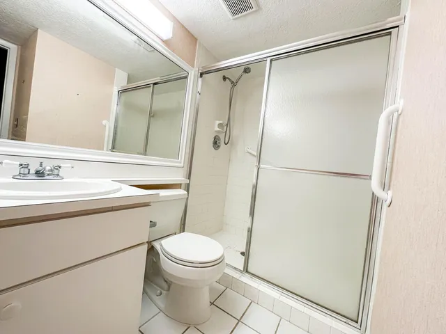 $2,000 | 2950 Southeast Ocean Boulevard, Unit 1264, Stuart, FL 34996