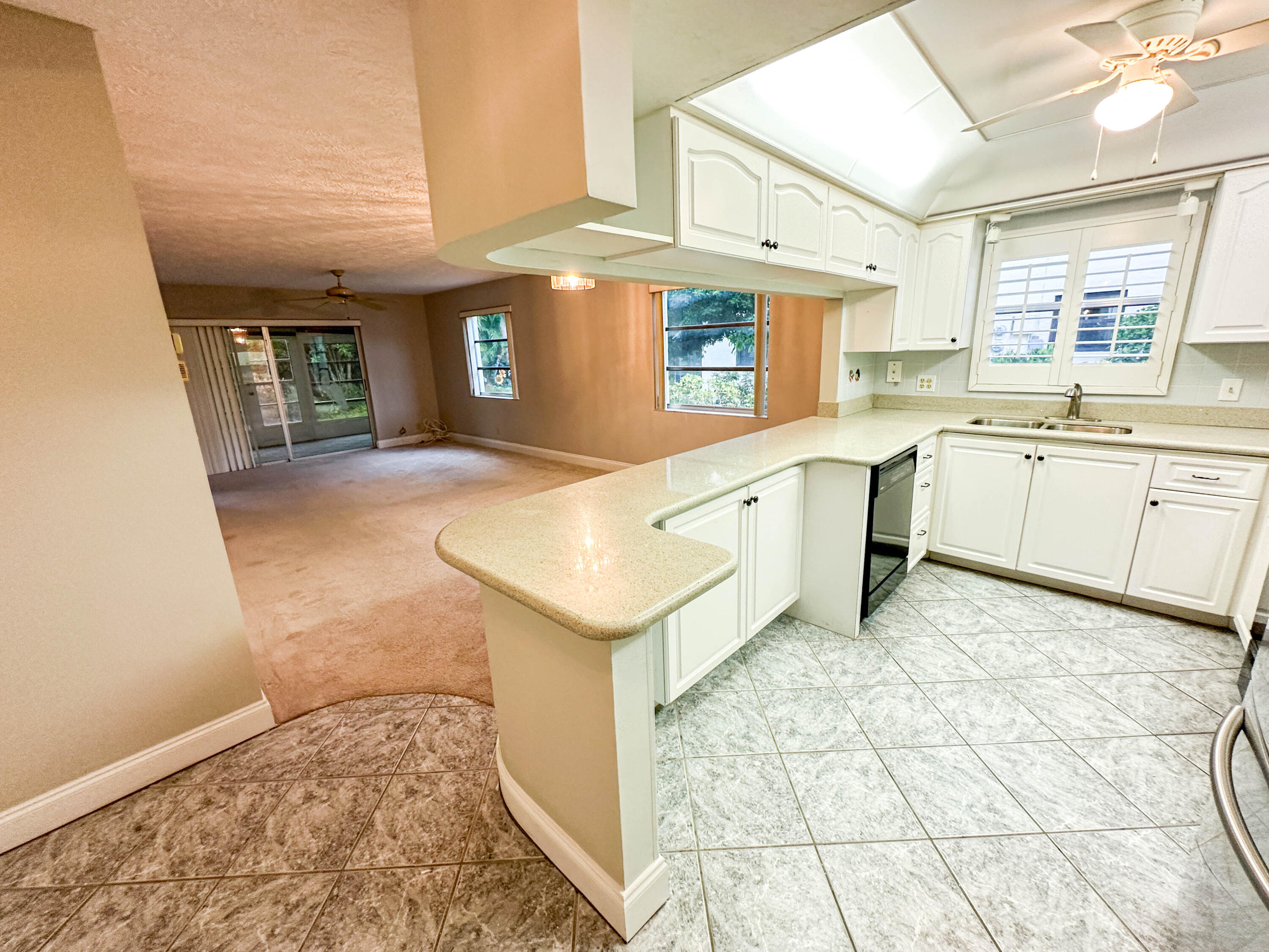 2950 Southeast Ocean Boulevard, Unit 1264 Stuart, FL 34996 - Photo 10 of 28 2950 SE Ocean Boulevard 1264