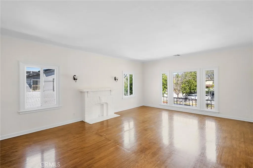 218 East Windsor Road, Unit 3 Glendale, CA 91205 - Photo 6 of 19