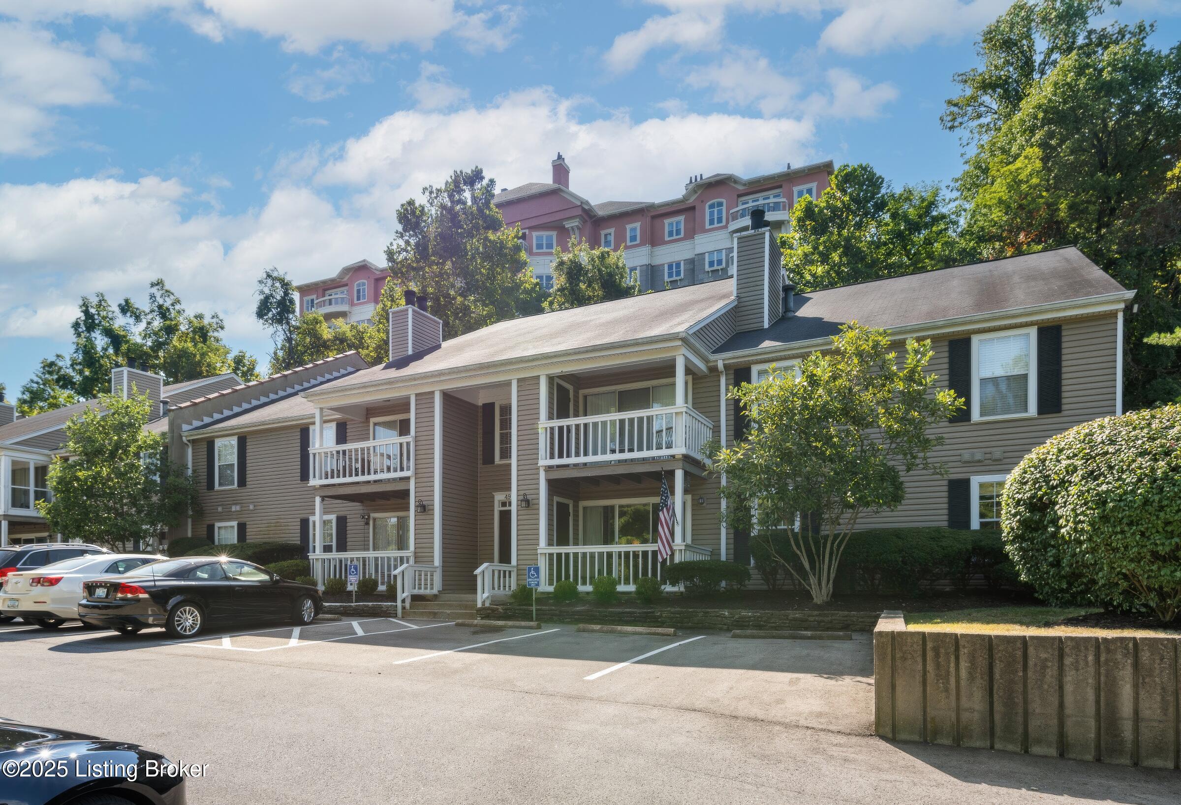 410 Mockingbird Valley Road, Unit 50 Louisville, KY 40207 - Photo 32 of 35 410 Mockingbird Valley #50-2