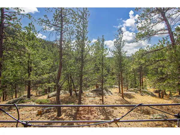 $540,000 | 117 Aspen Drive, Lyons, CO 80540
