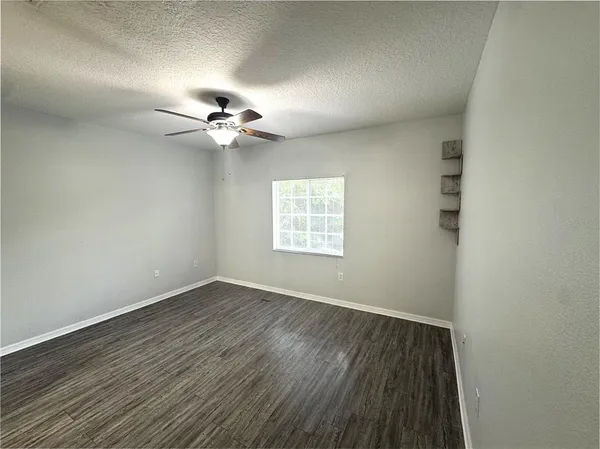$1,900 | 9621 Lakedale Way, Unit 202, Riverview, FL 33578