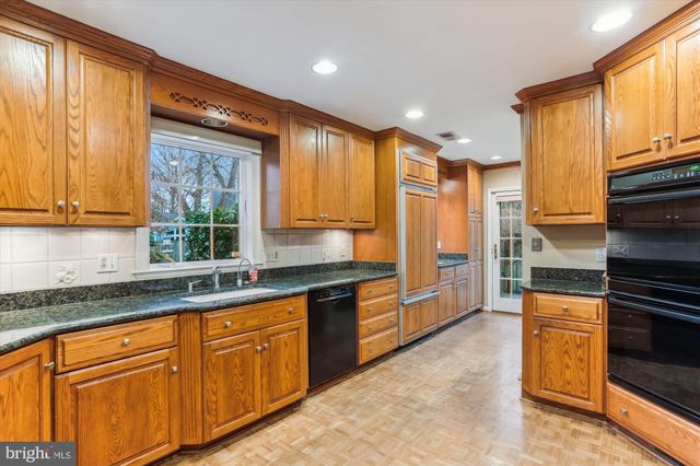 $1,188,000 | 11929 Gainsborough Road, Potomac, MD 20854