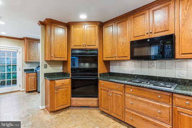 $1,188,000 | 11929 Gainsborough Road, Potomac, MD 20854