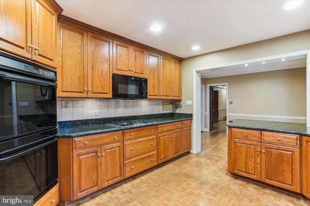 $1,188,000 | 11929 Gainsborough Road, Potomac, MD 20854
