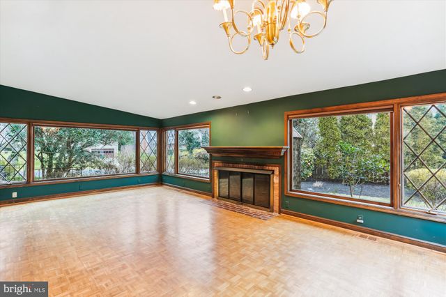 $1,188,000 | 11929 Gainsborough Road, Potomac, MD 20854