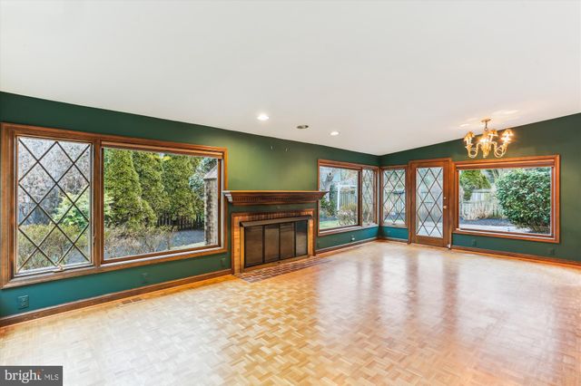 $1,188,000 | 11929 Gainsborough Road, Potomac, MD 20854