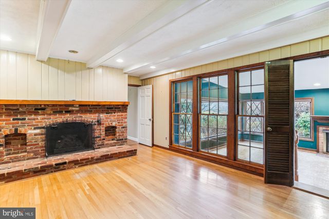 $1,188,000 | 11929 Gainsborough Road, Potomac, MD 20854