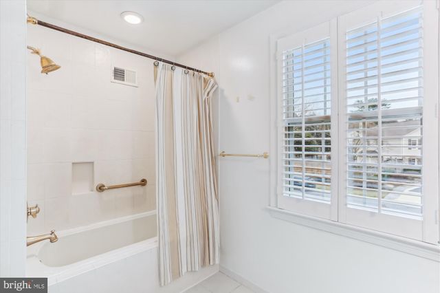 $1,188,000 | 11929 Gainsborough Road, Potomac, MD 20854