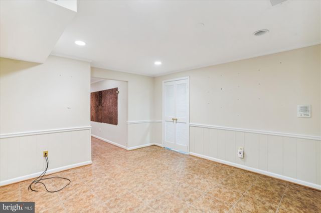 $1,188,000 | 11929 Gainsborough Road, Potomac, MD 20854