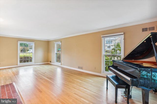 $1,188,000 | 11929 Gainsborough Road, Potomac, MD 20854