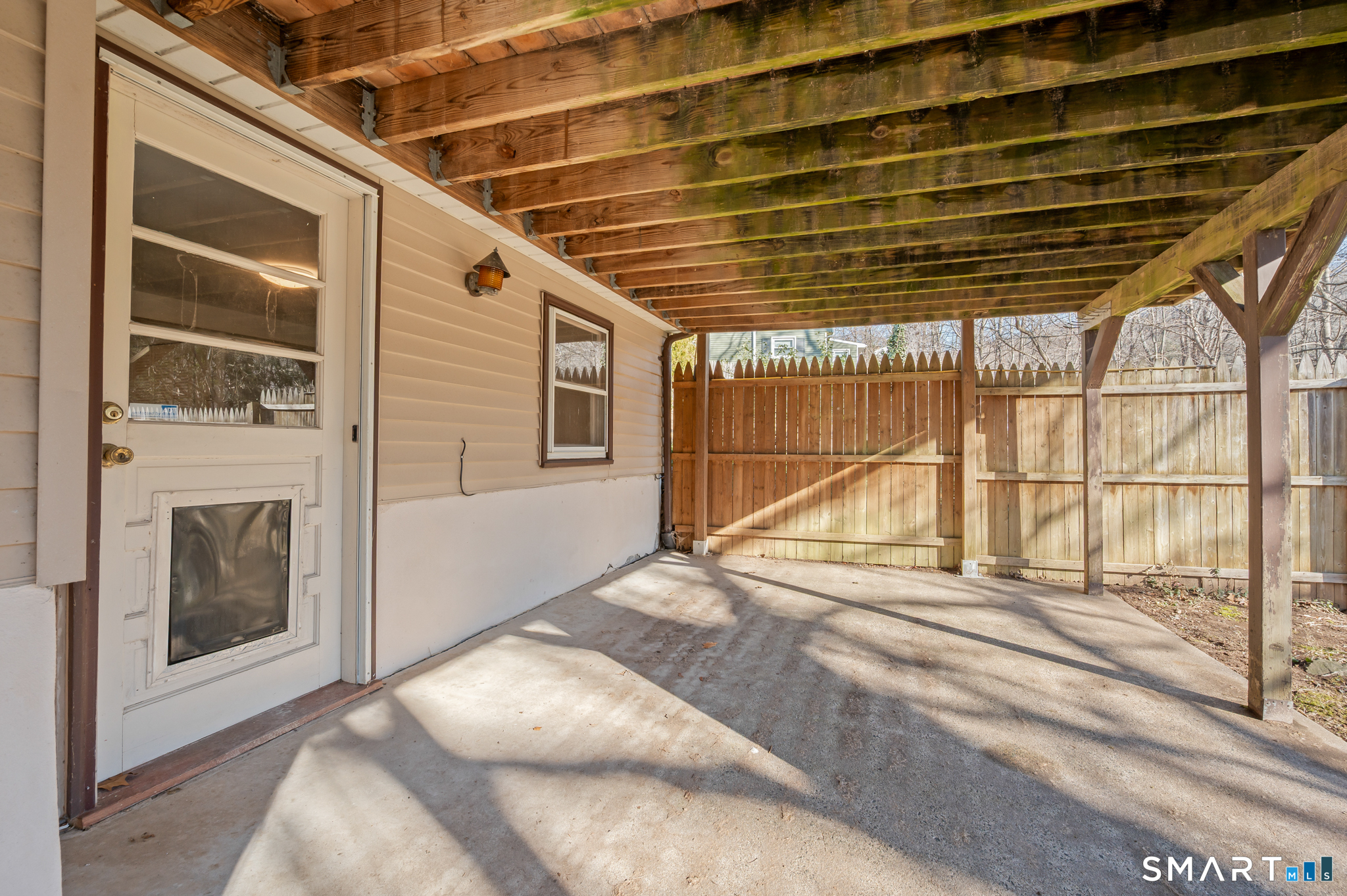 90 Pinnacle Road Plainville, CT 06062 - Photo 27 of 38 a view of a indoor garage