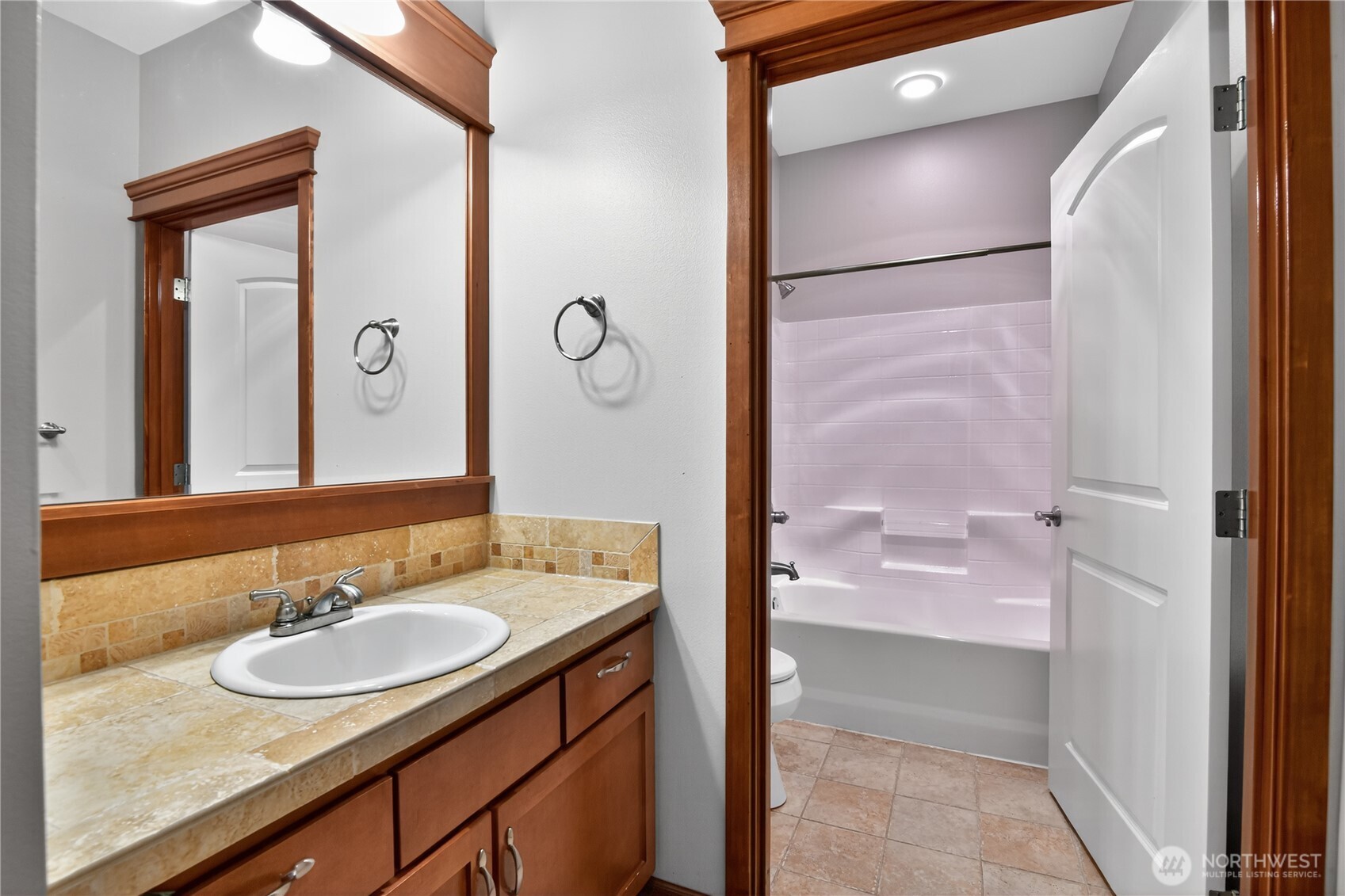 14224 Beverly Park Road, Unit A Edmonds, WA 98026 - Photo 26 of 40 Gallery Image 26
