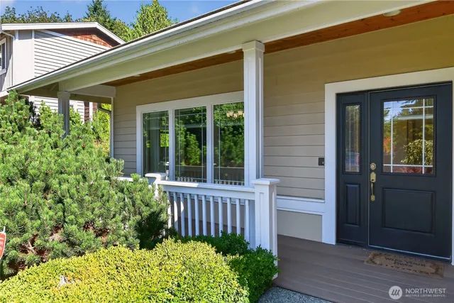 $760,000 | 14224 Beverly Park Road, Unit A, Edmonds, WA 98026