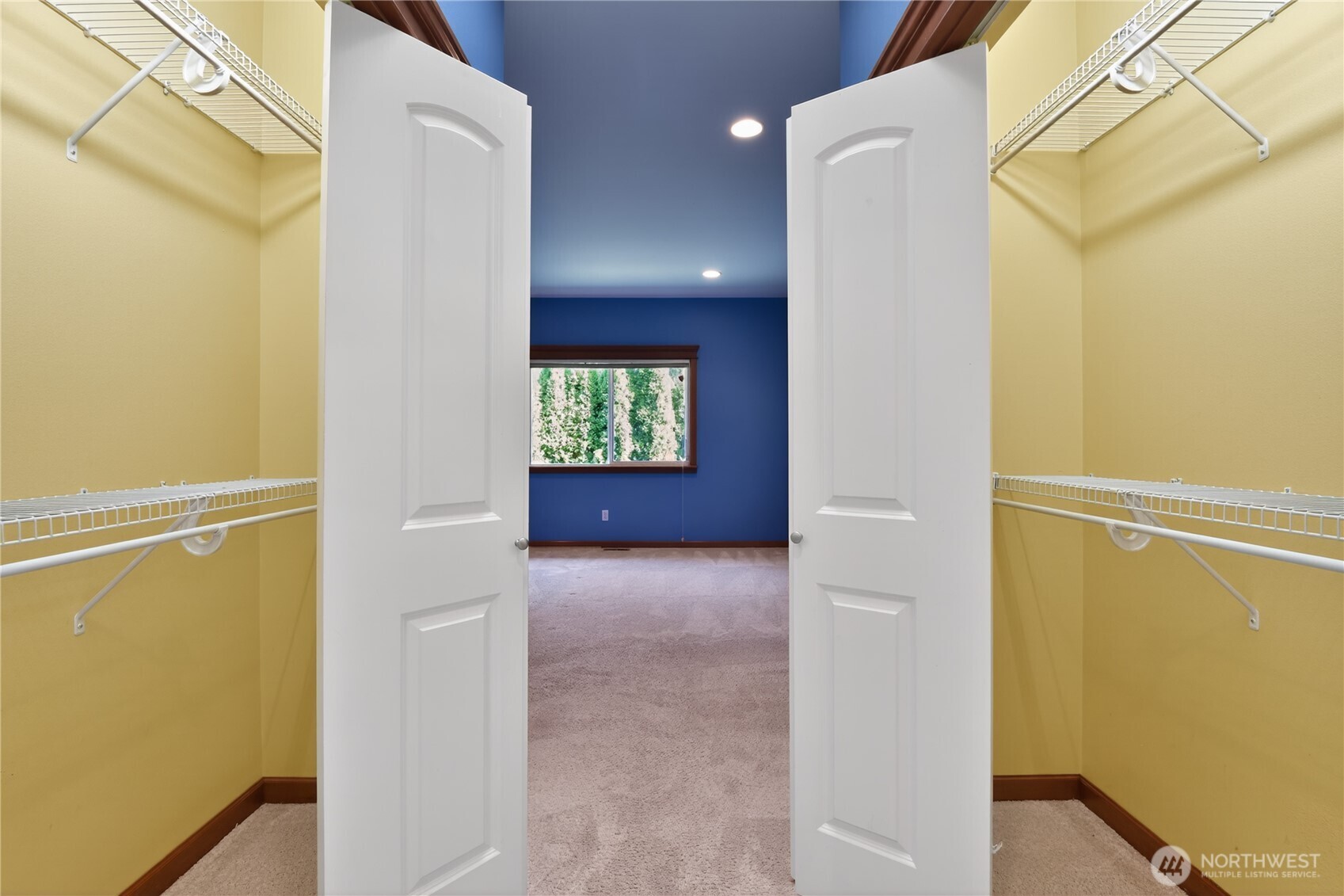 14224 Beverly Park Road, Unit A Edmonds, WA 98026 - Photo 8 of 40 Gallery Image 8