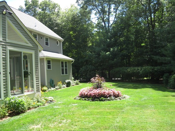 7 Fieldstone Path Walpole, MA 02081 - Photo 27 of 30 Gallery Image 27