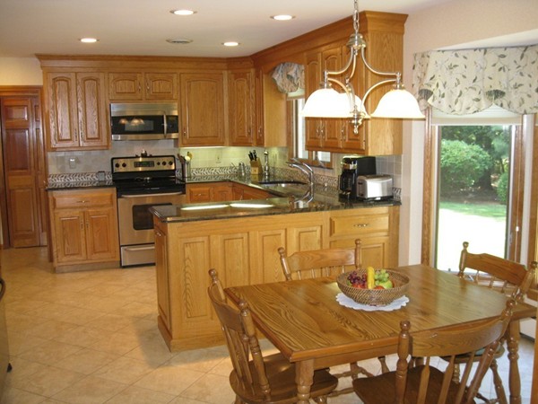 7 Fieldstone Path Walpole, MA 02081 - Photo 8 of 30 Gallery Image 8