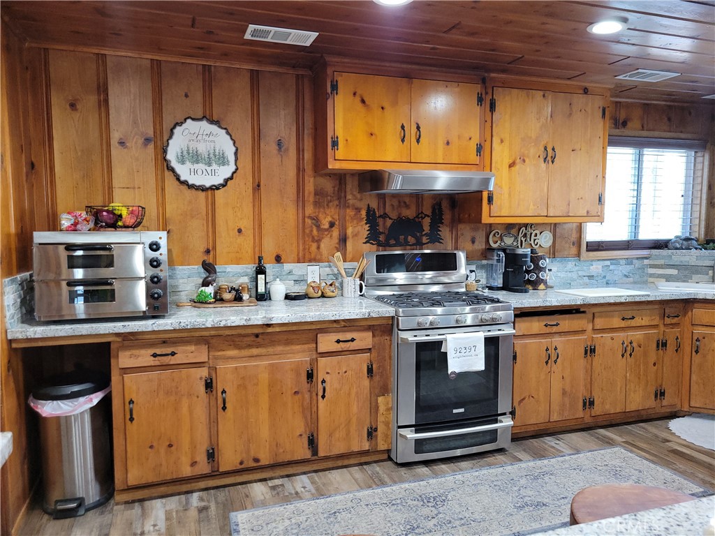 1116 Lark Road Wrightwood, CA 92397 - Photo 12 of 46