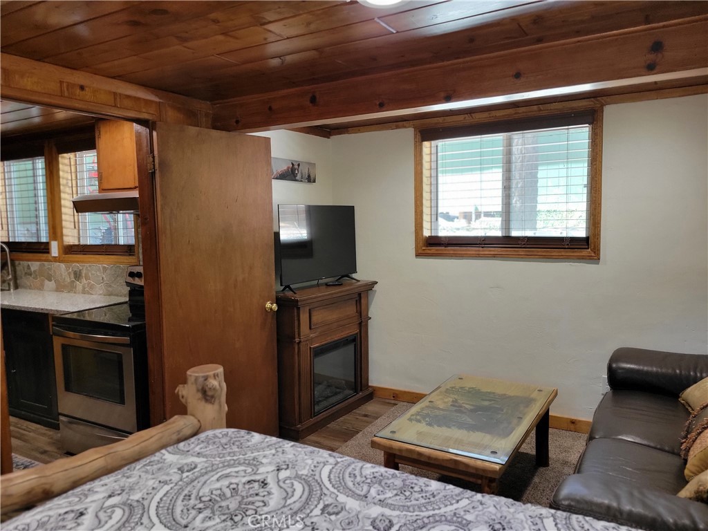 1116 Lark Road Wrightwood, CA 92397 - Photo 38 of 46